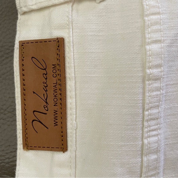 Great white jeans barely worn - Picture 4 of 5